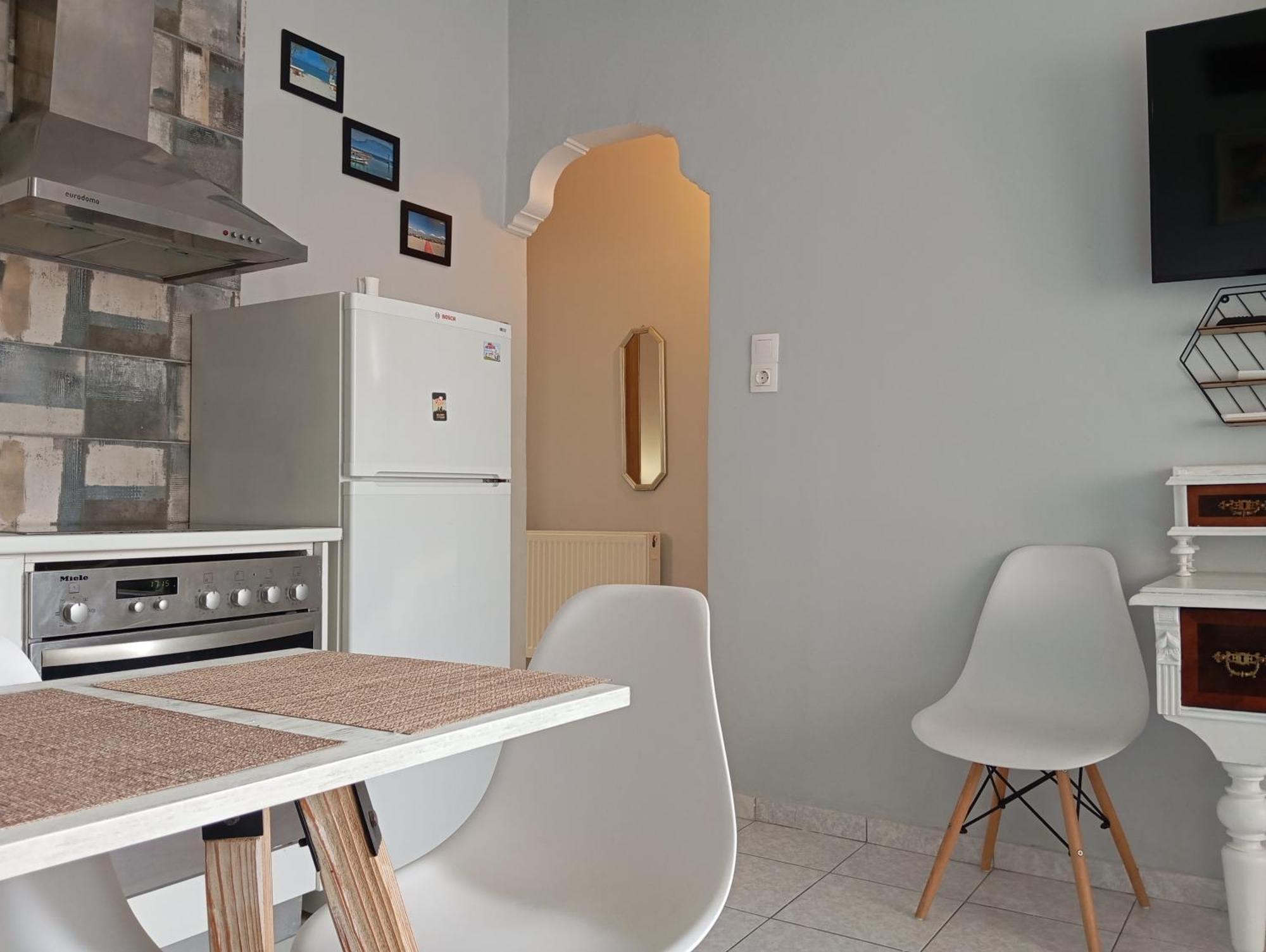 Sweet House 64B Apartment Vrachati Ngoại thất bức ảnh